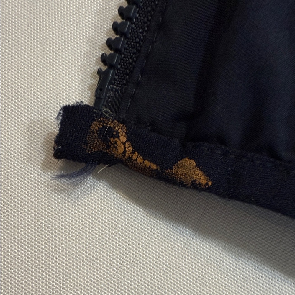 Lauren Ralph lauren Navy Quilted Puffer Vest Hooded Zip Front RLL Logo Size Med. - Picture 13 of 15